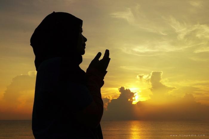 hadits aisyah tentang quran