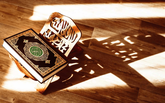 Adab Saat Meletakkan Alquran