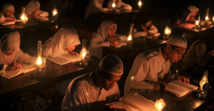 Amalan-Amalan yang Bisa Umat Islam Lakukan untuk Mengisi Malam Nuzulul Quran