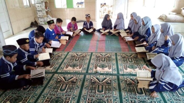 wakaf alquran untuk mendapatkan pahala jariyah