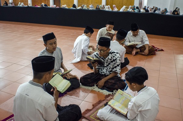 budaya baca alquran di pesantren