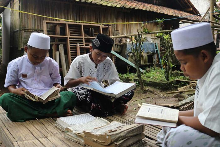 wakaf alquran untuk mendapatkan pahala jariyah