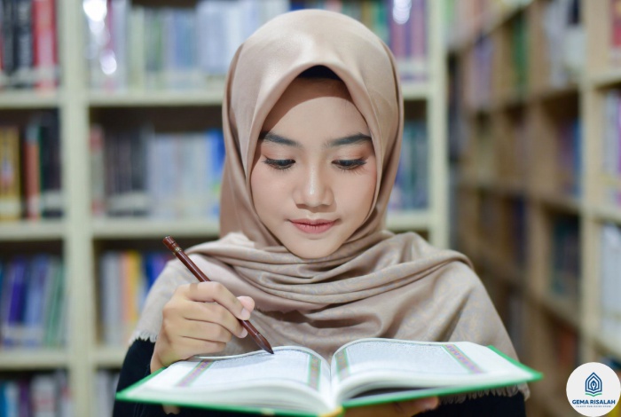Keutamaan Menggunakan Al Quran Tajwid Warna
